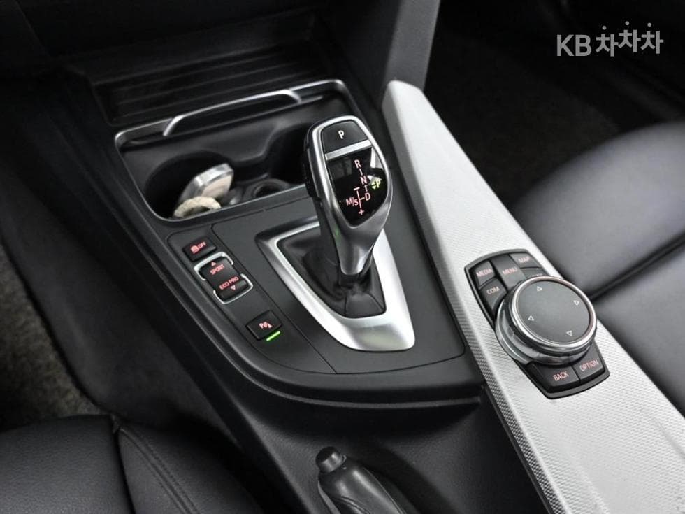 BMW Нов3 Серия320i Седан M스포츠 F30 - 13