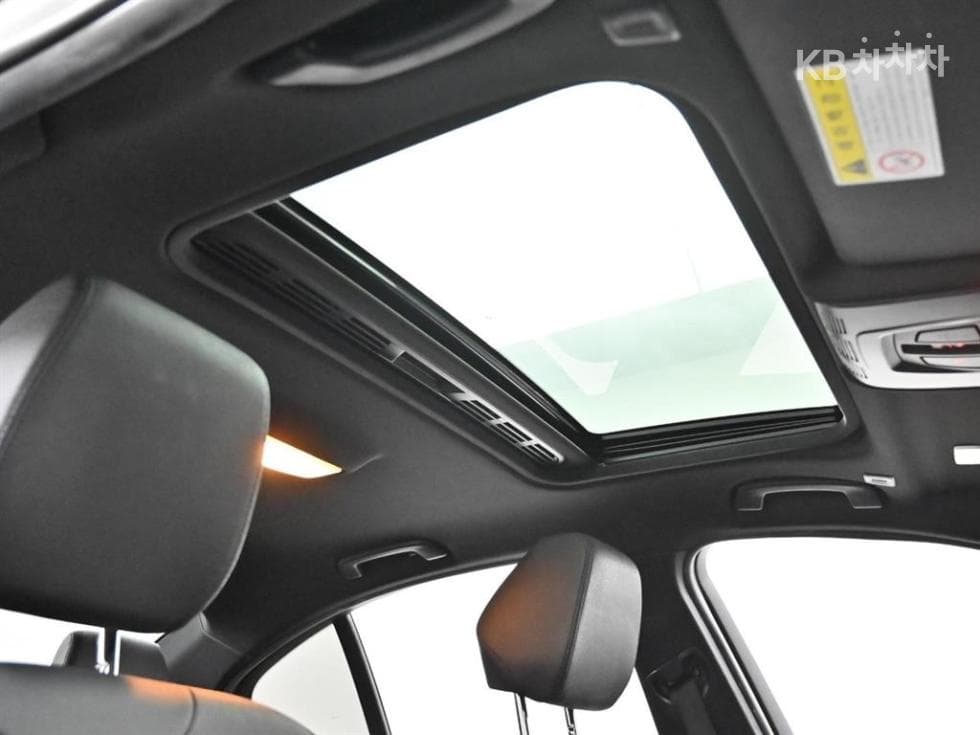 BMW Нов3 Серия320i Седан M스포츠 F30 - 17