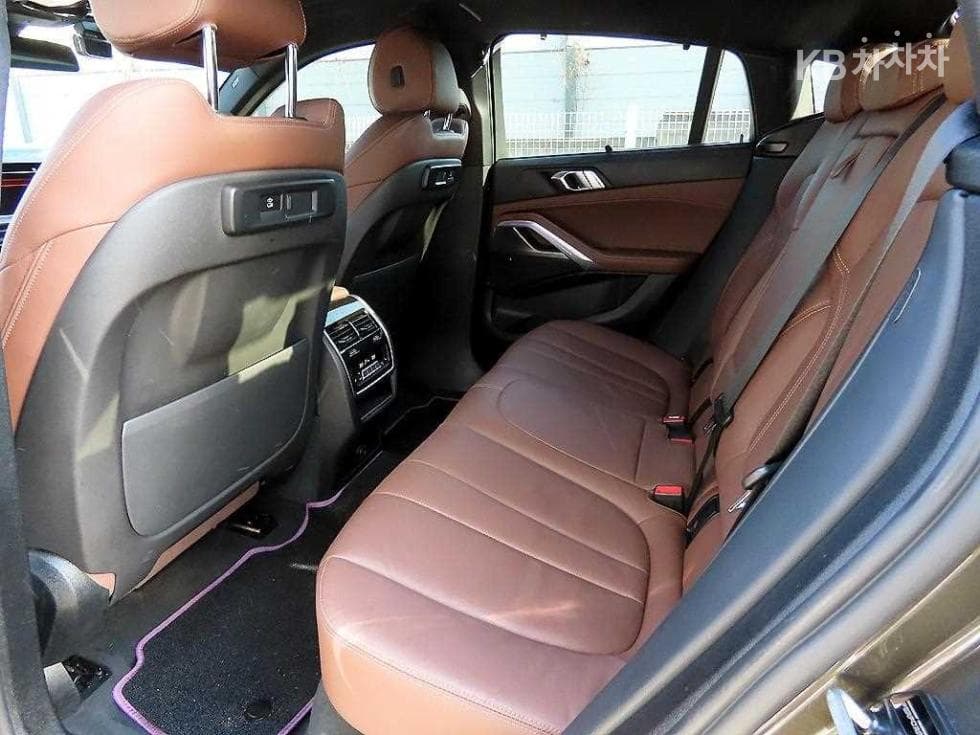 BMW X6(G06)xDrive 40i M Sport Package - 6