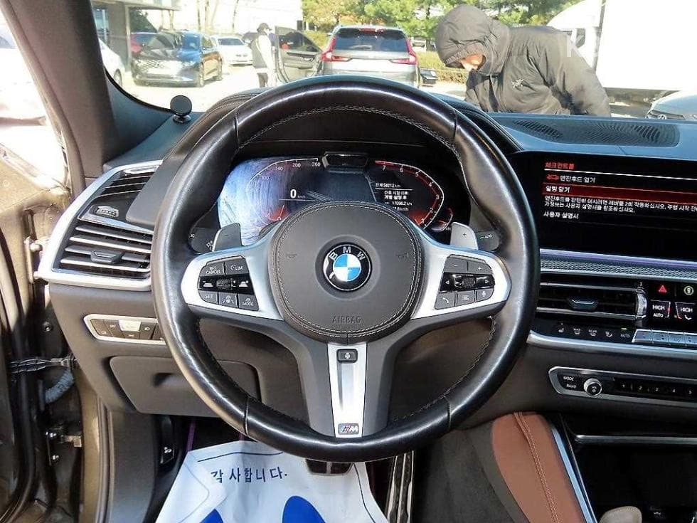 BMW X6(G06)xDrive 40i M Sport Package - 8