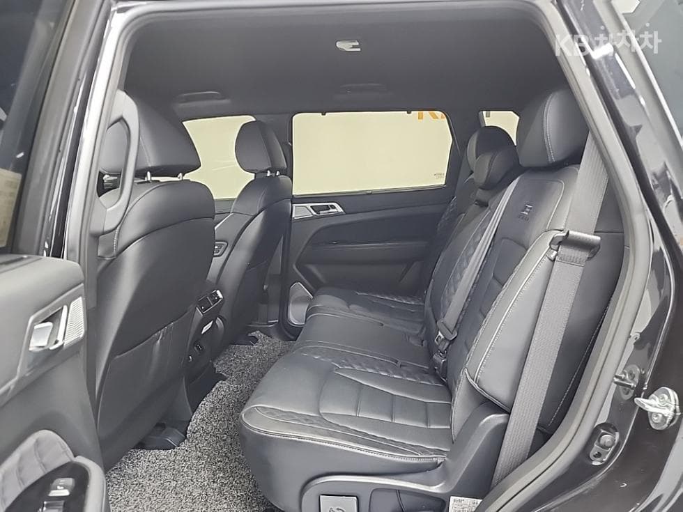 КейДжи Мобилити All New Rexton2.2 4x4 더 블랙 - 12