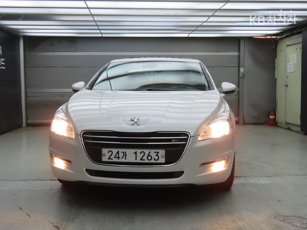 Peugeot 508 1.6 e-HDi 악티브 (11년~) - Image 1