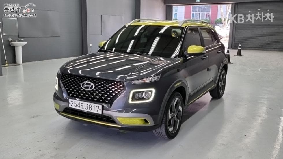 Хюндай Вениу Бензин 1.6 FLUX - Image 1