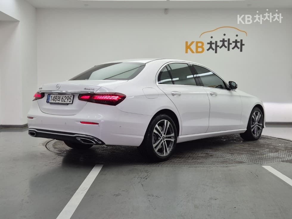 Mercedes-Benz E-Клас (W213)E350 4MATIC Avantgarde - 4