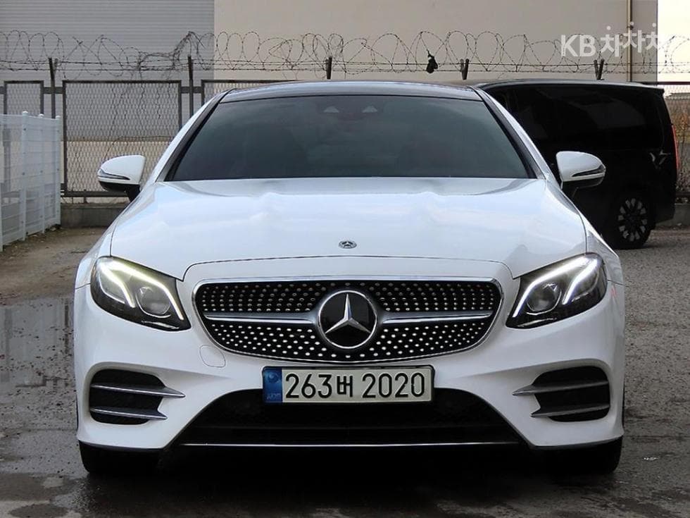 Mercedes-Benz E-Клас (W213)E220d COUPE