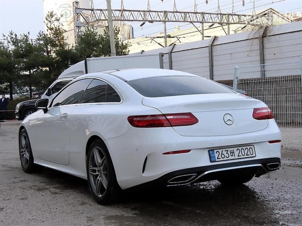 Mercedes-Benz E-Клас (W213)E220d COUPE - 3