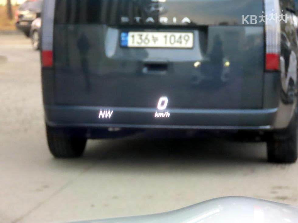 Mercedes-Benz E-Клас (W213)E220d COUPE - 10