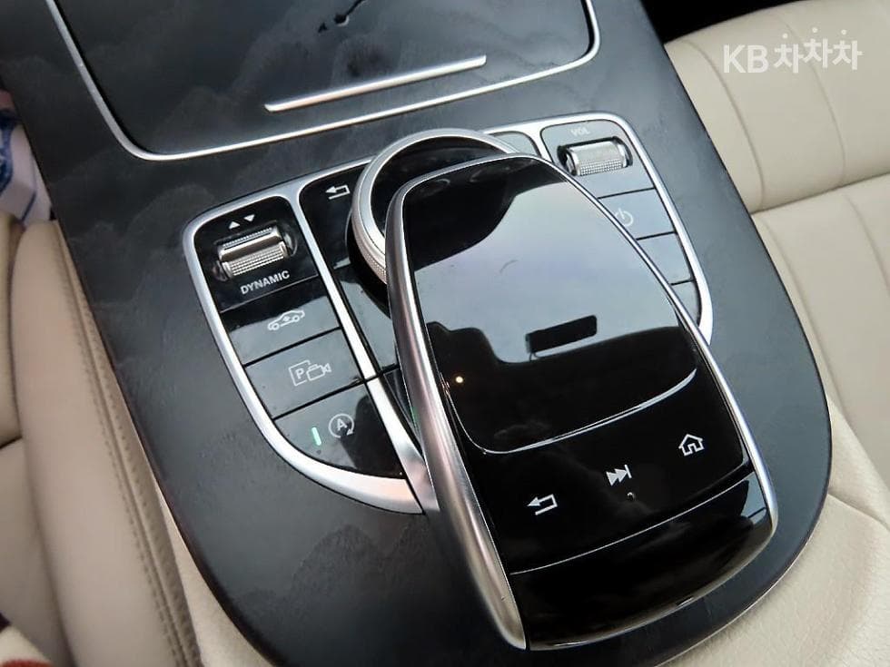 Mercedes-Benz E-Клас (W213)E220d COUPE - 16