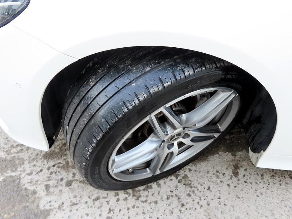 Mercedes-Benz E-Клас (W213)E220d COUPE - 20