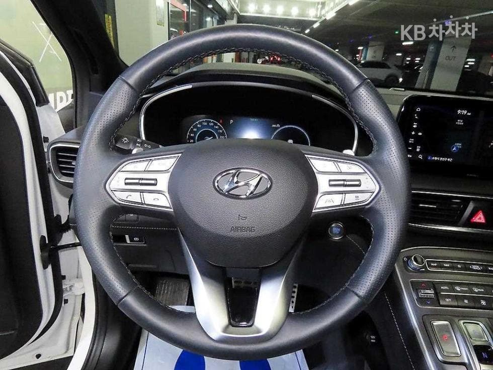 Хюндай The New (фейслифт) Санта Фе TMБензин 2.5T 4x4 Calligraphy - 8