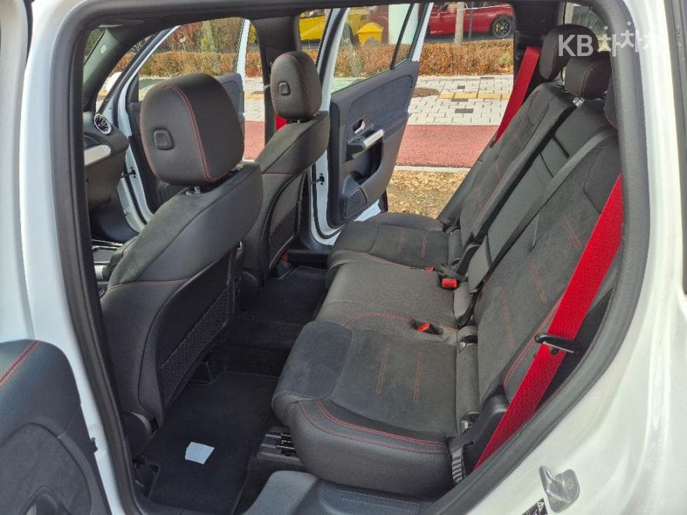 Mercedes-Benz GLB(X247)M-AMG GLB 35 4Matic - 15