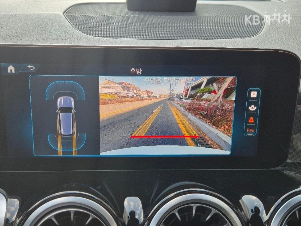 Mercedes-Benz GLB(X247)M-AMG GLB 35 4Matic - 25