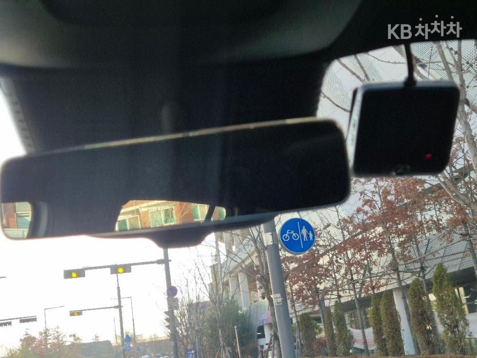 Mercedes-Benz GLB(X247)M-AMG GLB 35 4Matic - 26