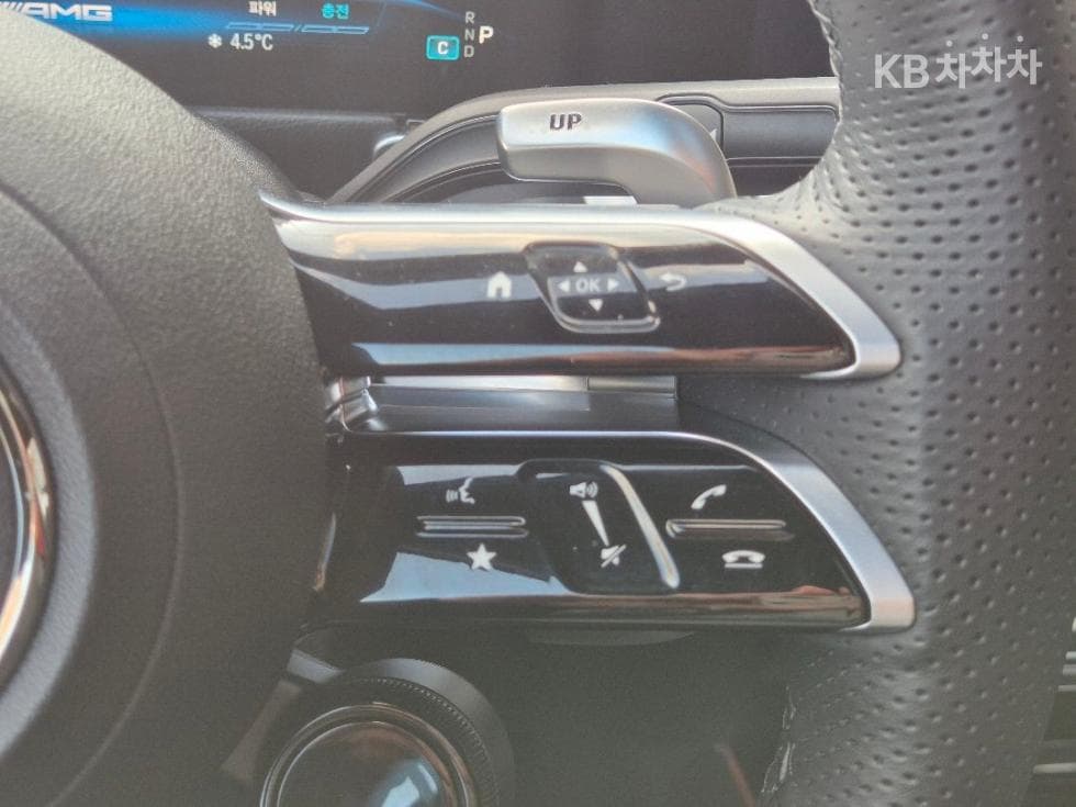 Mercedes-Benz GLB(X247)M-AMG GLB 35 4Matic - 28