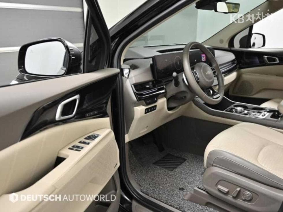 Киа The New (фейслифт) Канивал 4-то поколениеD2.2 7-местен (Лимузин) Gravity - 11