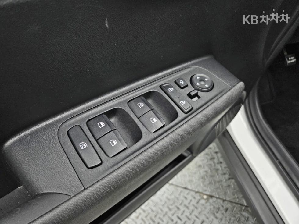 Хюндай Каспър1.0 Бензин 디 에센셜 - 6