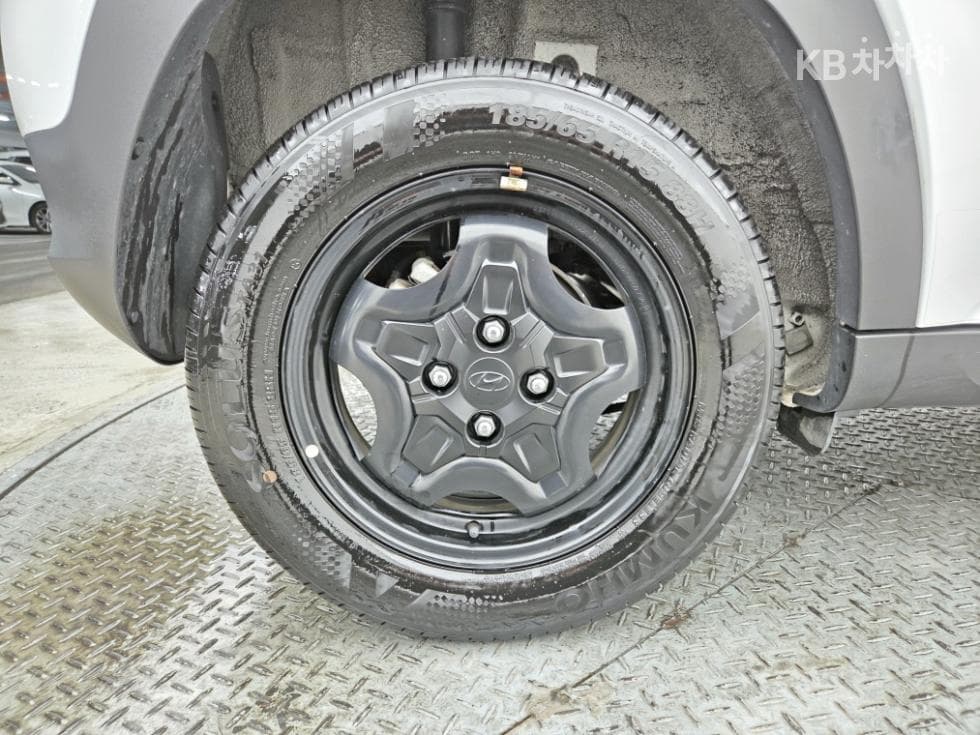 Хюндай Каспър1.0 Бензин 디 에센셜 - 23