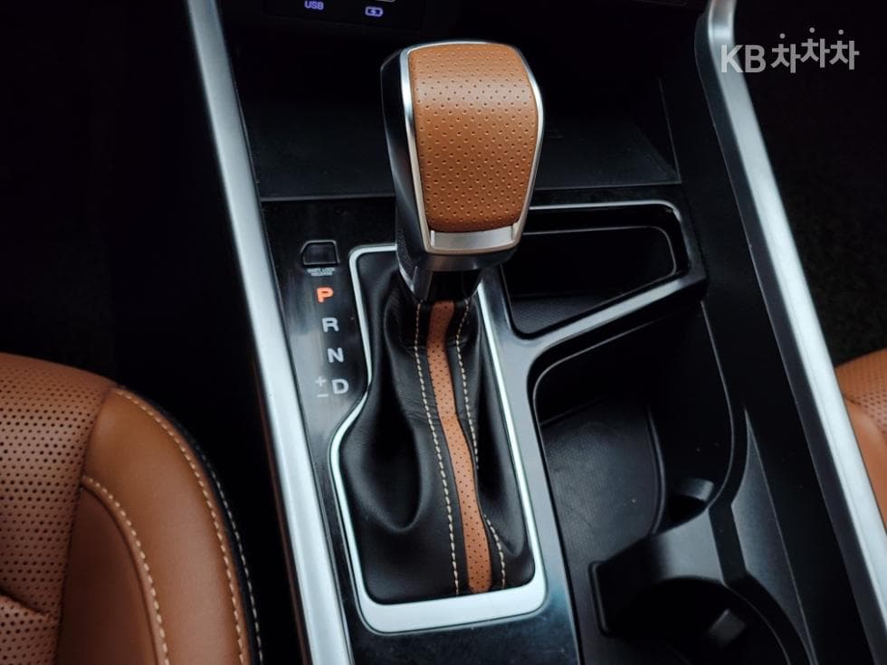 KG Mobility 토레스(J100)1.5 GDI Turbo AWD T7 - 10