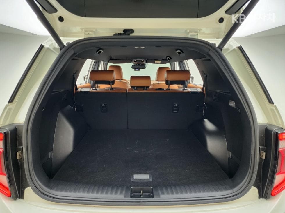 KG Mobility 토레스(J100)1.5 GDI Turbo AWD T7 - 19