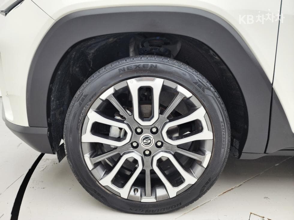 KG Mobility 토레스(J100)1.5 GDI Turbo AWD T7 - 23