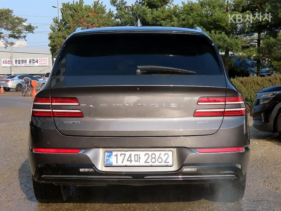 Genesis GV803.0 Diesel AWD - 3