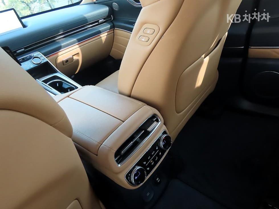 Genesis GV803.0 Diesel AWD - 16