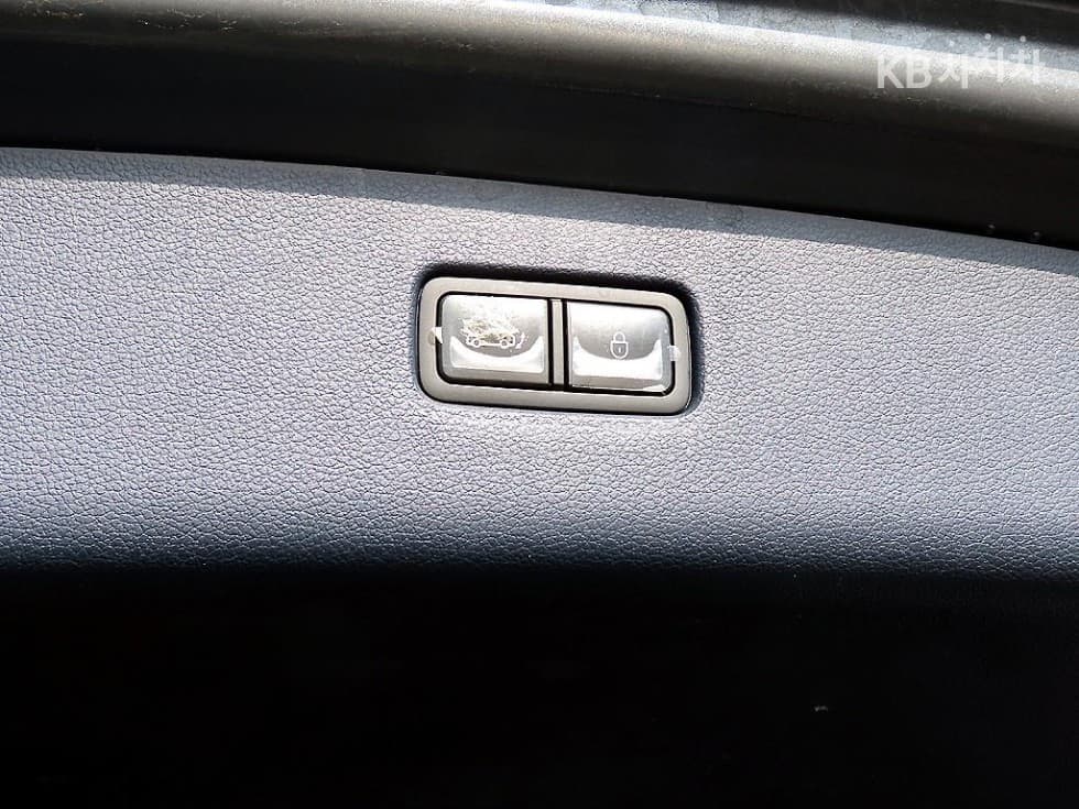 Genesis GV803.0 Diesel AWD - 17