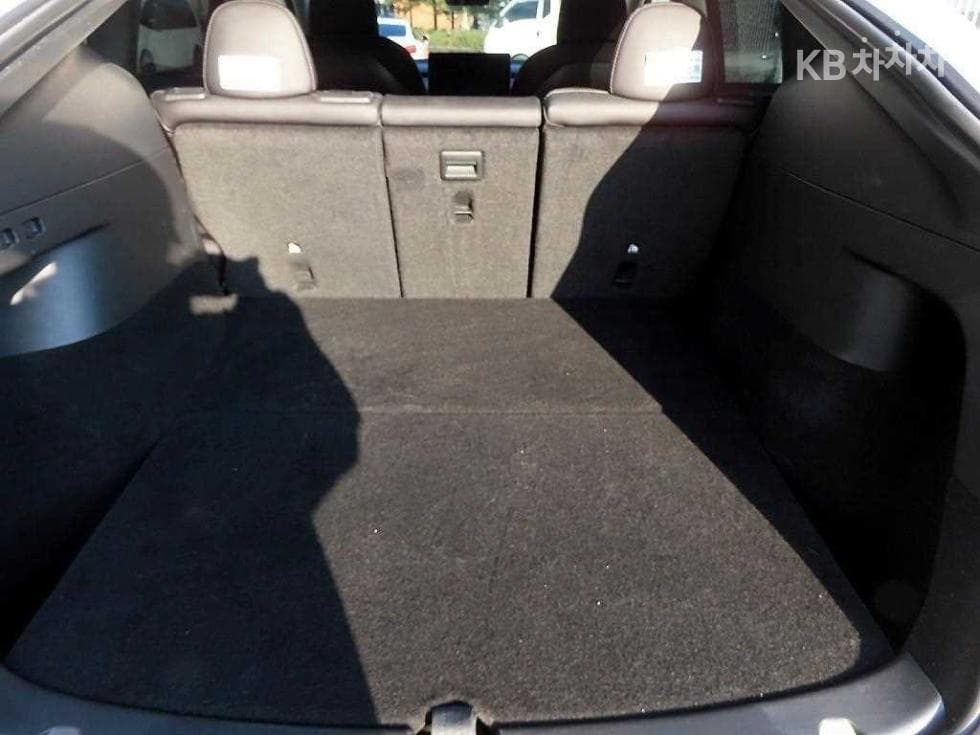 테슬라 Model YLong Range - 17