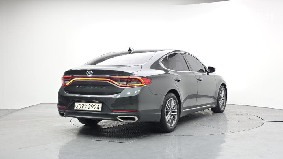 Hyundai Grandeur (Azera)IG2.4 Premium Standard - 2