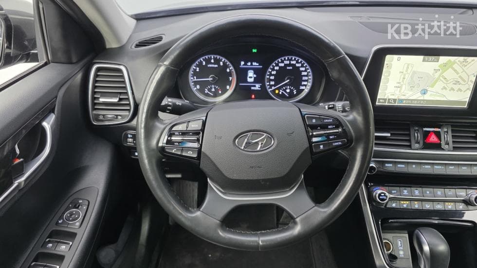 Hyundai Grandeur (Azera)IG2.4 Premium Standard - 12