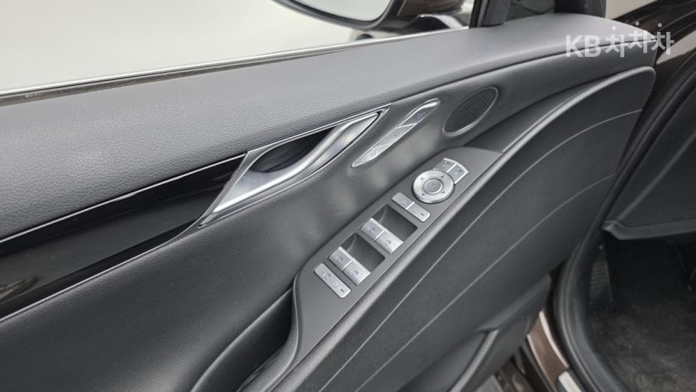 Genesis G80(RG3)2.5 Turbo Gasoline Direct Injection 2WD - 15