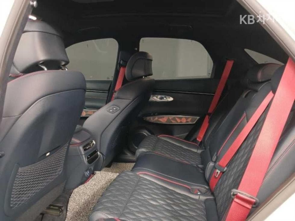 Genesis GV70Gasoline 2.5T AWD - 8