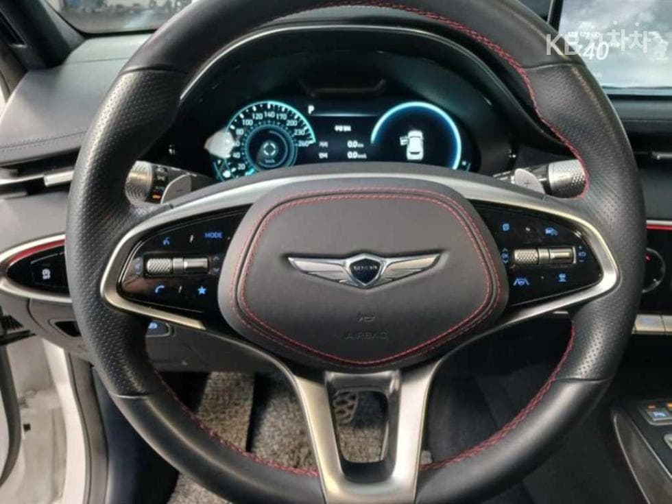 Genesis GV70Gasoline 2.5T AWD - 11