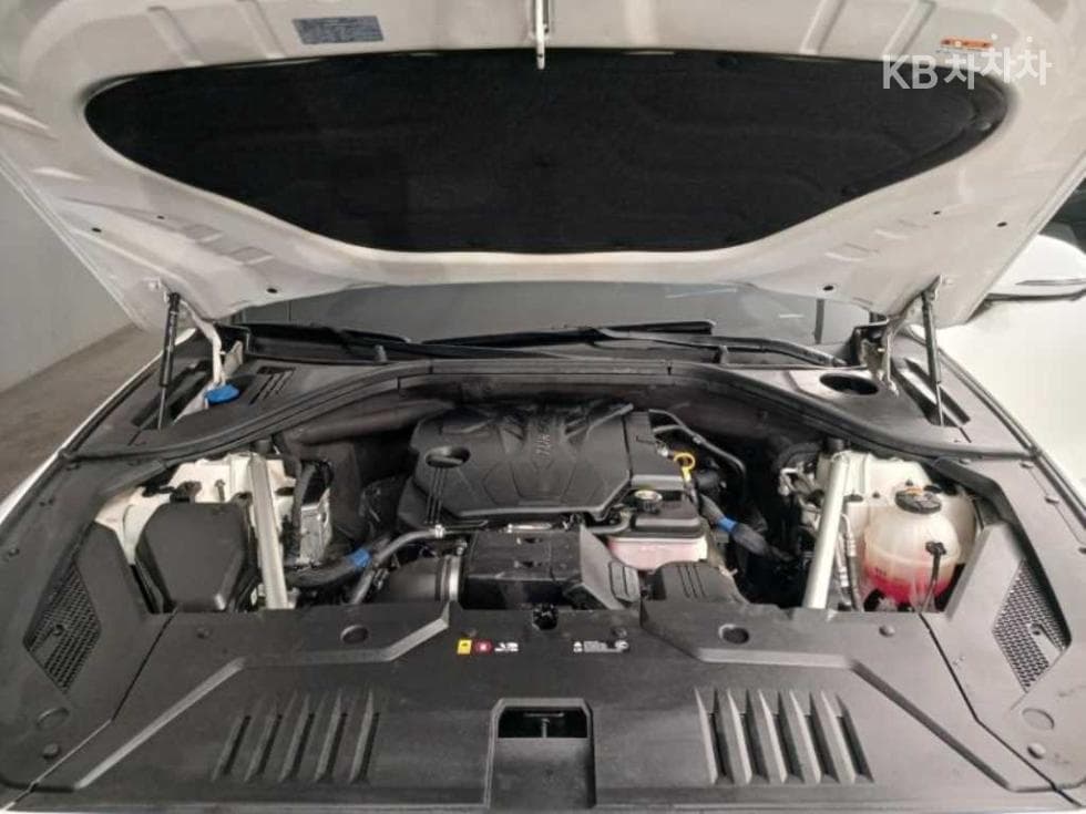 Genesis GV70Gasoline 2.5T AWD - 19