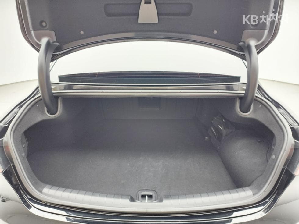 Hyundai The New (facelift) Grandeur (Azera) Hybrid2.4 Exclusive - 6