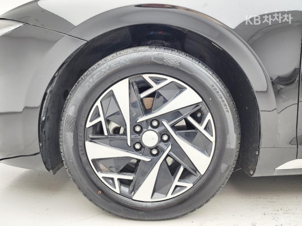 Hyundai The New (facelift) Grandeur (Azera) Hybrid2.4 Exclusive - 8