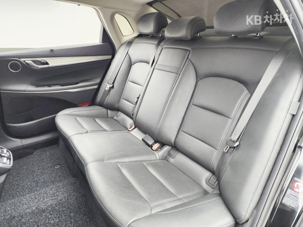 Hyundai The New (facelift) Grandeur (Azera) Hybrid2.4 Exclusive - 13