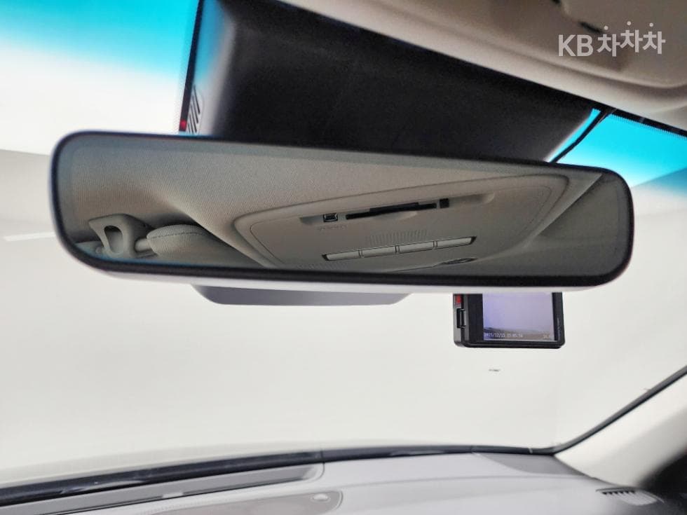 Hyundai The New (facelift) Grandeur (Azera) Hybrid2.4 Exclusive - 19