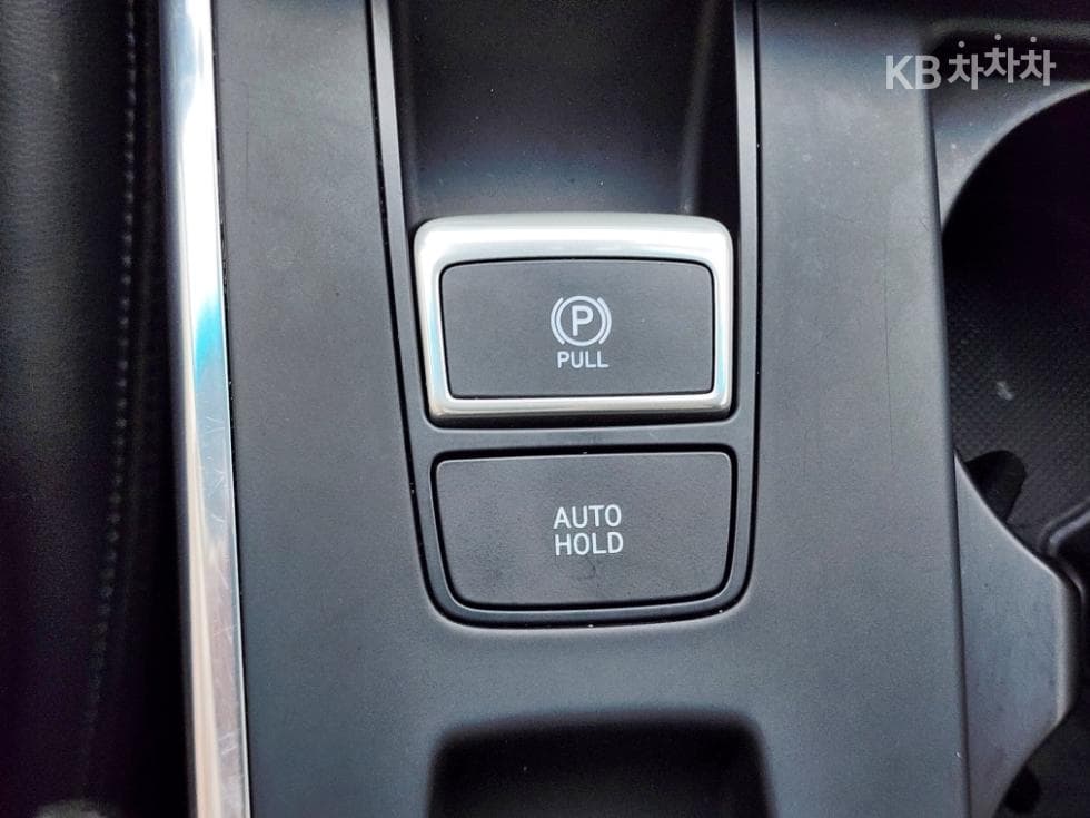 Hyundai The New (facelift) Grandeur (Azera) Hybrid2.4 Exclusive - 22