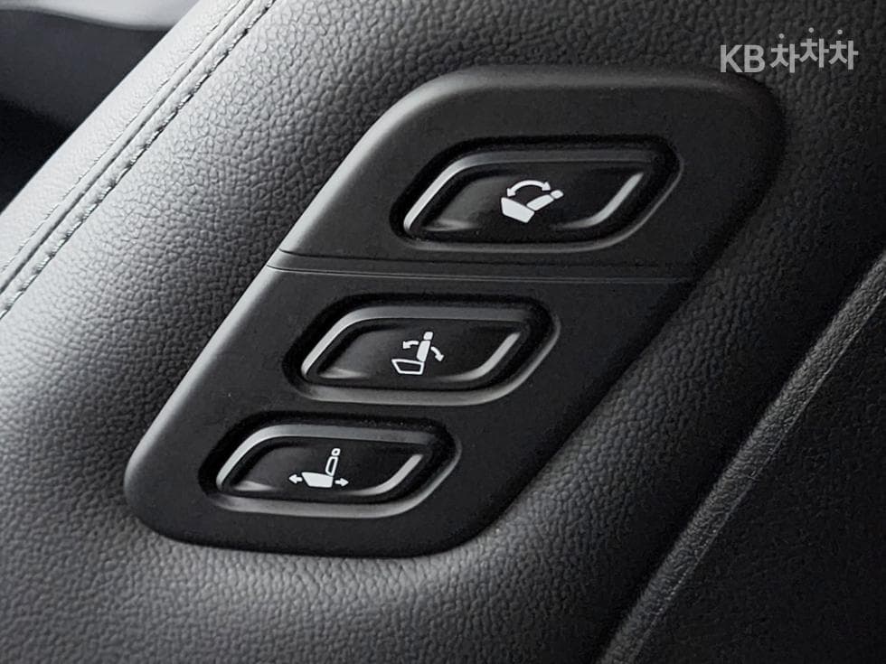 Hyundai The New (facelift) Grandeur (Azera) Hybrid2.4 Exclusive - 26