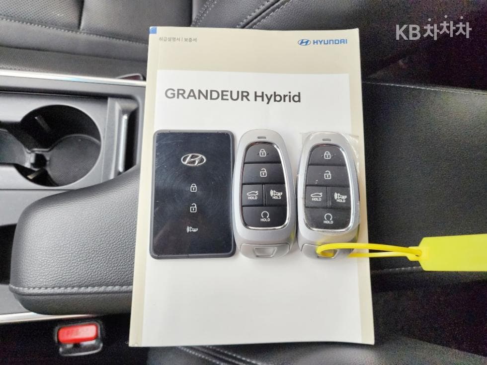 Hyundai The New (facelift) Grandeur (Azera) Hybrid2.4 Exclusive - 29