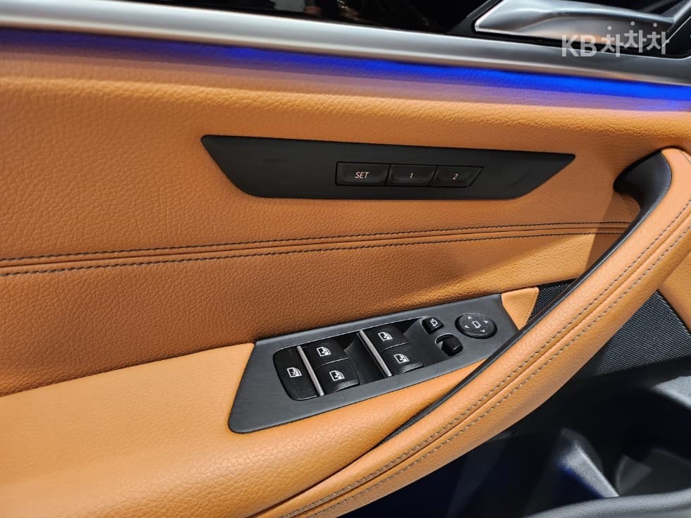 BMW 올Нов5 Серия (G30)520i Luxury - 22