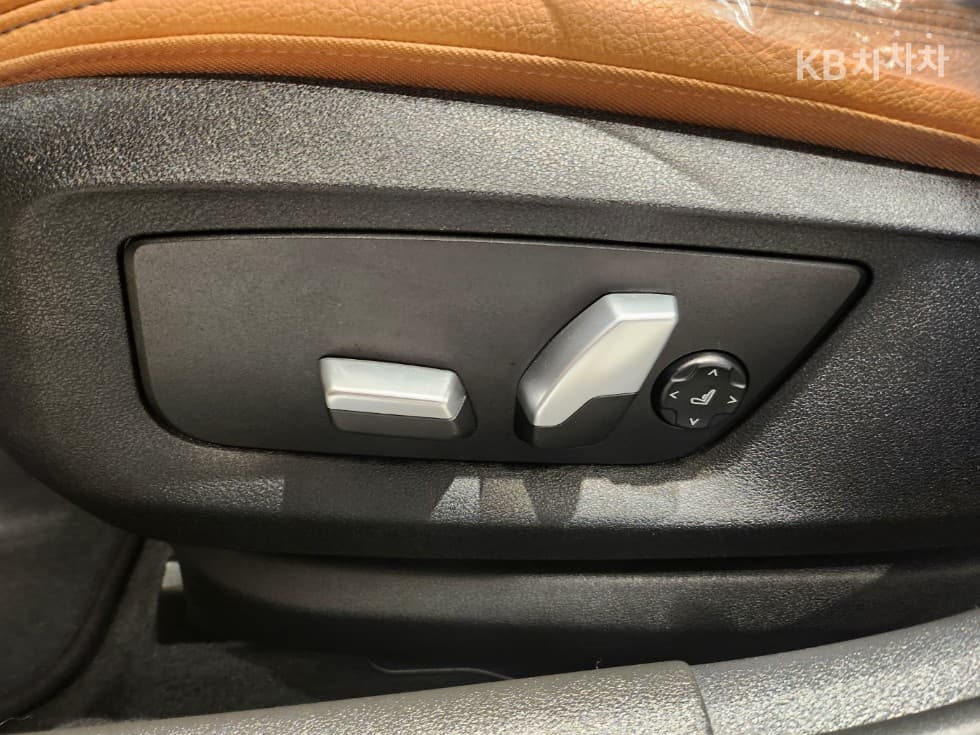 BMW 올Нов5 Серия (G30)520i Luxury - 21