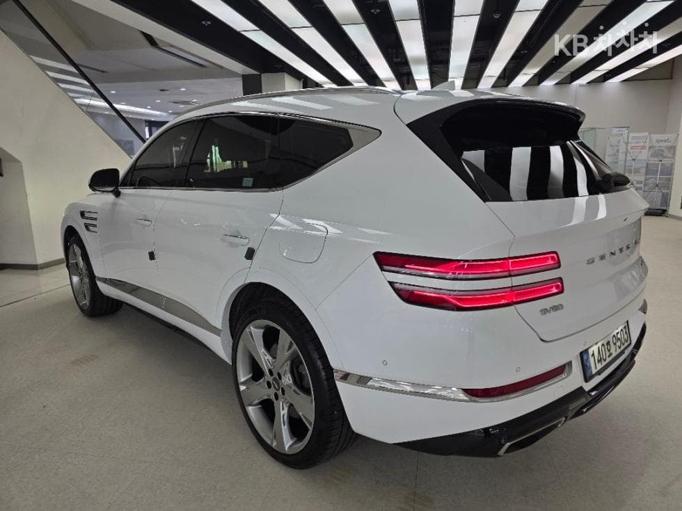 Genesis GV802.5 Turbo Gasoline AWD - 4