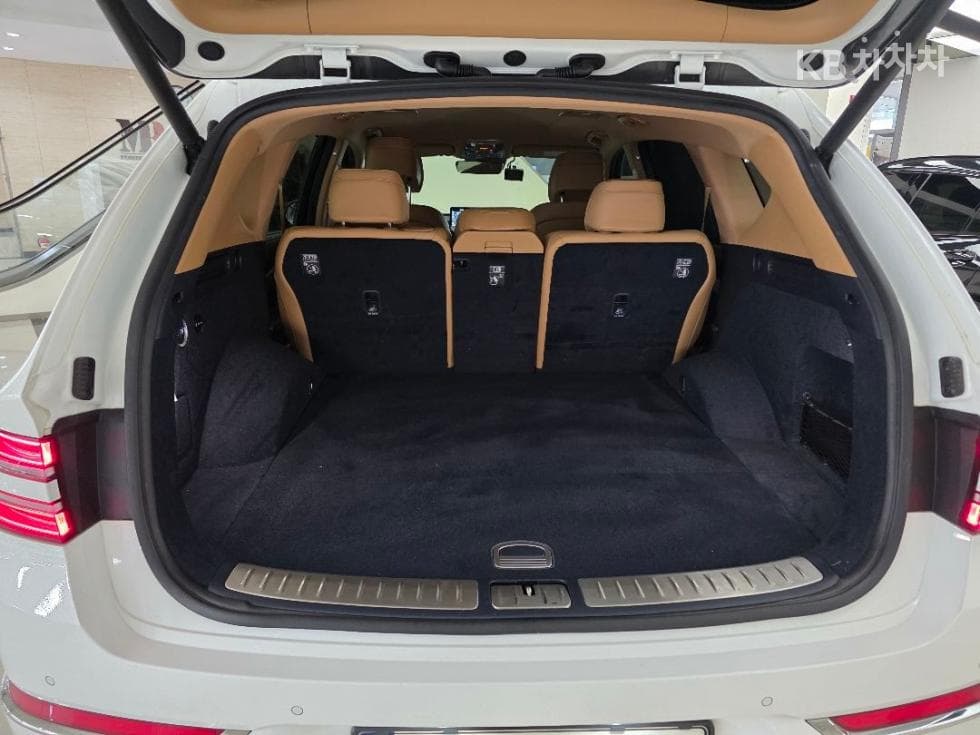 Genesis GV802.5 Turbo Gasoline AWD - 17