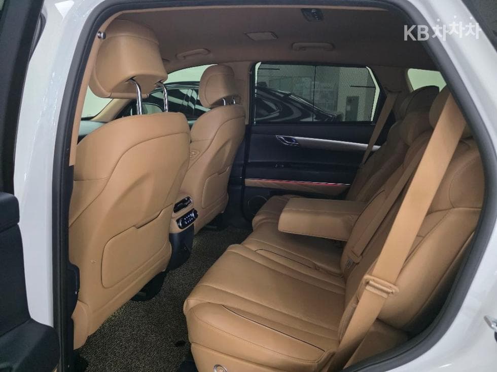 Genesis GV802.5 Turbo Gasoline AWD - 10