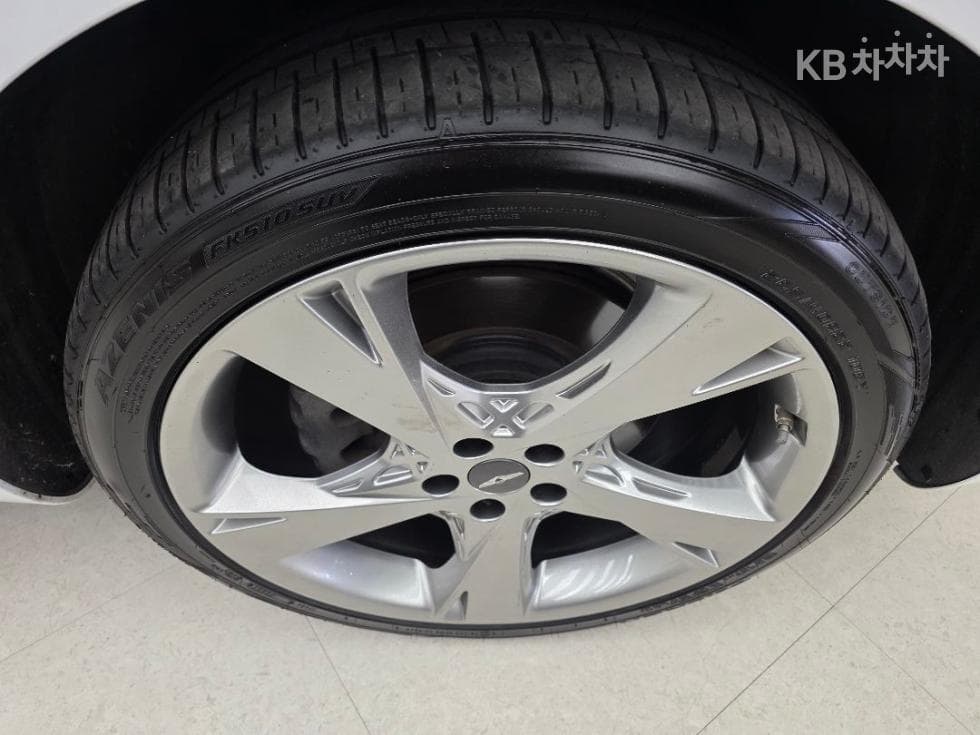 Genesis GV802.5 Turbo Gasoline AWD - 21