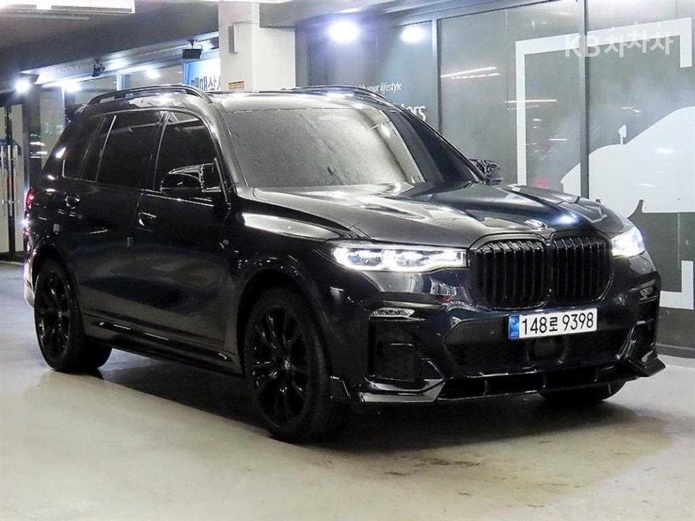 BMW X7(G07) M50i Standard - Image 1