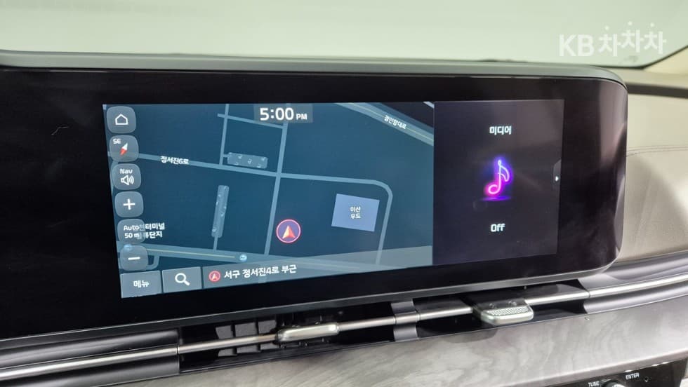 Киа Канивал 4-то поколениеG3.5 GDI 9-местен Signature - 14