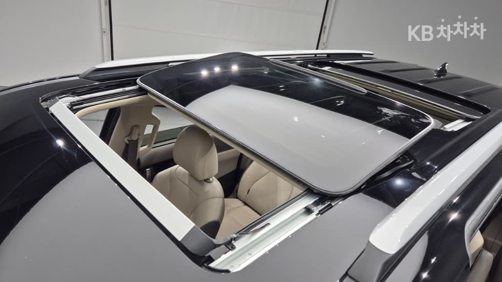 Киа Канивал 4-то поколениеG3.5 GDI 9-местен Signature - 20